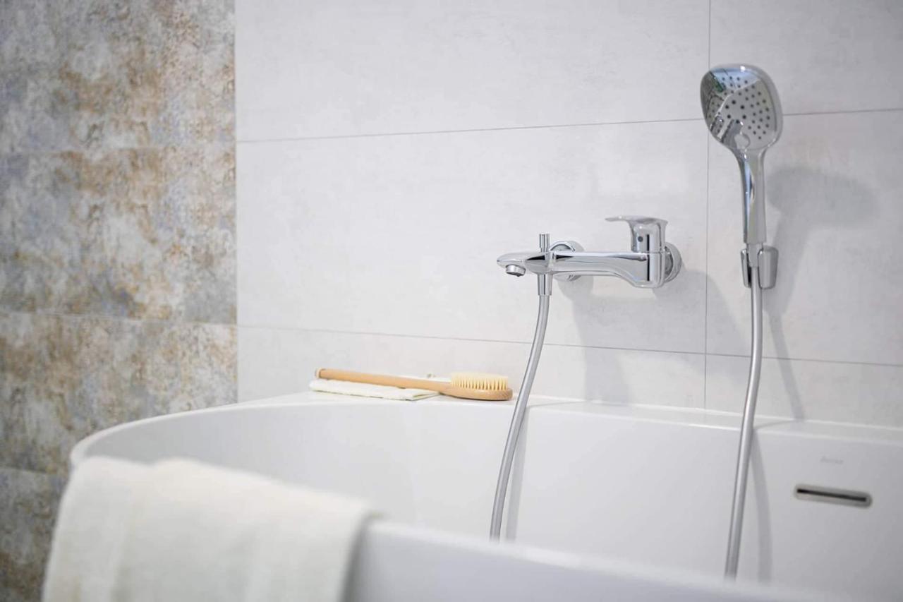 Bl - The Penthouse, 24Hr Self Check-In, 2 Bedrooms, Fireplace, Ac, Panoramic View From Main Balcony, 3-Minute Walk To City Center Banská Bystrica Dış mekan fotoğraf